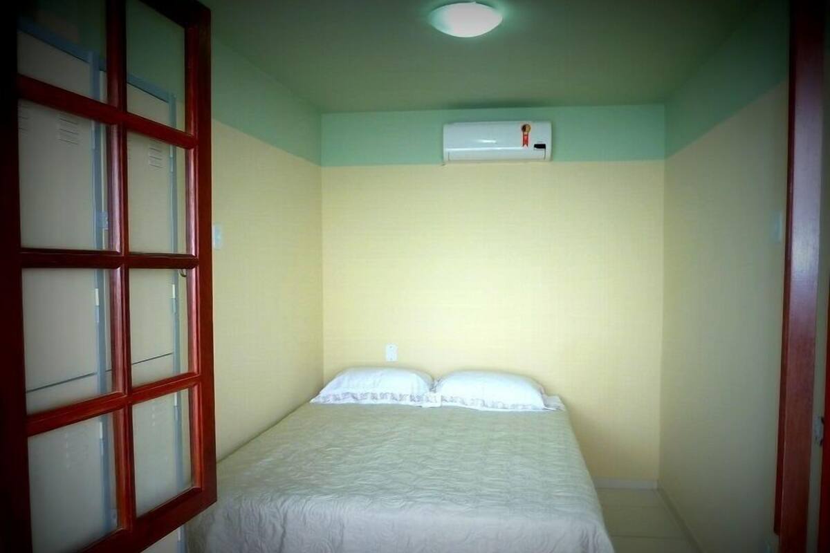 Minibar, WiFi (free)