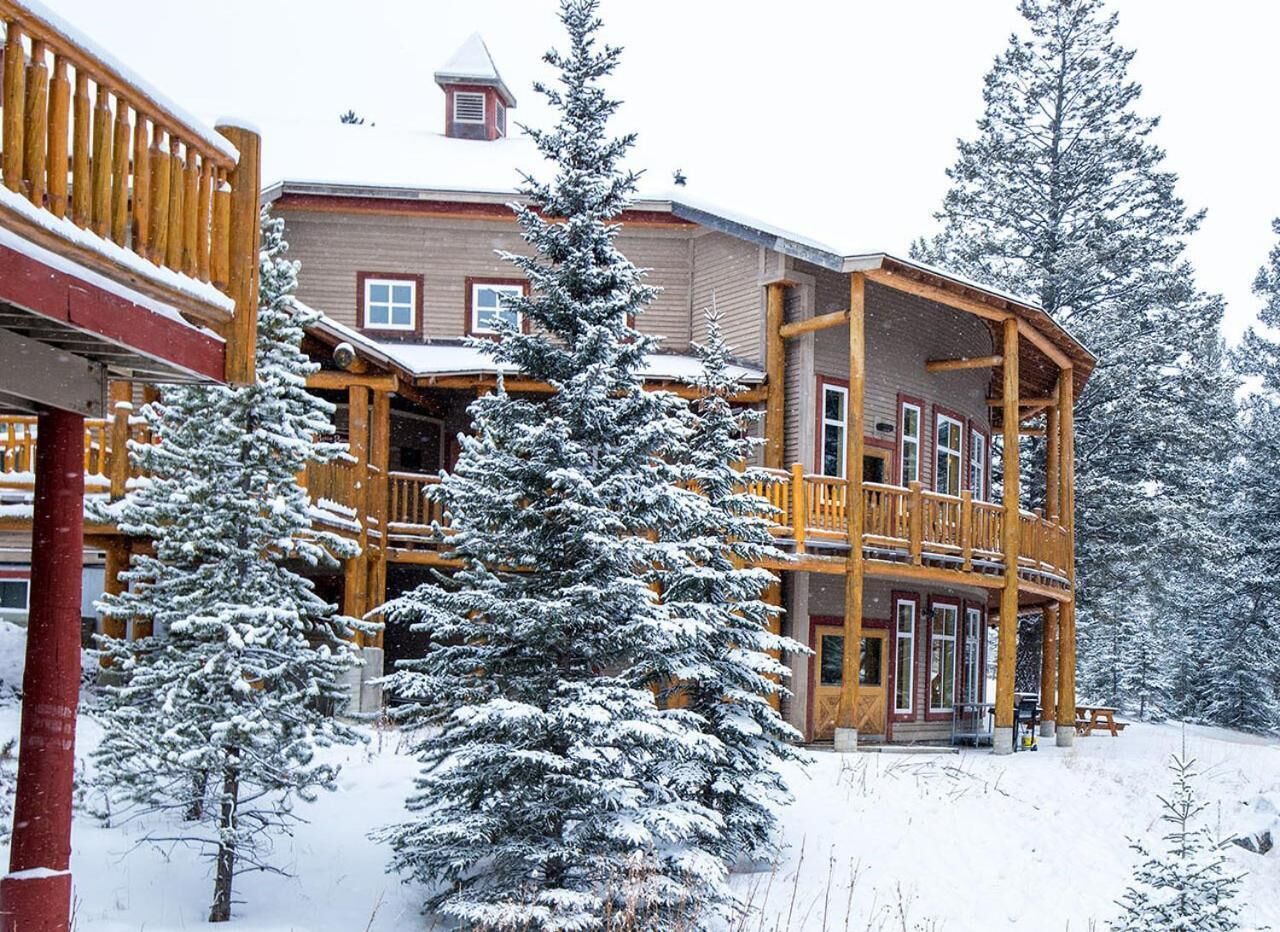 Photo - HI Banff Alpine Centre - Hostel