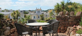 Clydesdale Apartments