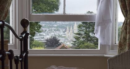 Donnington Guest House