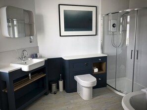 Suite tradicional, baño en la habitación, vista al mar (Santa Maria) | Baño