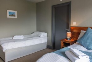 Triple Room, Ensuite (/Family Room)
