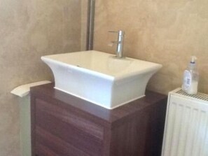 Bathroom - East Gate Inn (Colchester)