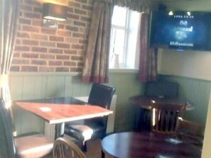 Bar (on property) - East Gate Inn (Colchester)