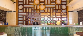 Six Seasons Hotel