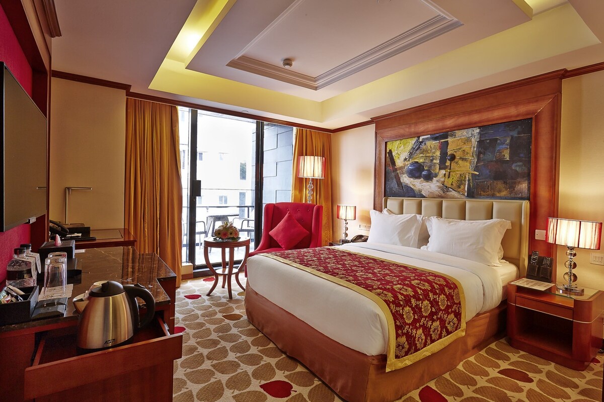 1 bedroom, premium bedding, minibar, in-room safe