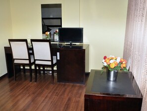 Interior - Edna Addis Hotel (Addis Ababa)