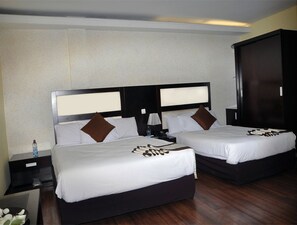 Double or Twin Room | Down comforters, Tempur-Pedic beds, minibar, individually decorated - Edna Addis Hotel (Addis Ababa)