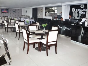 Food court - Edna Addis Hotel (Addis Ababa)
