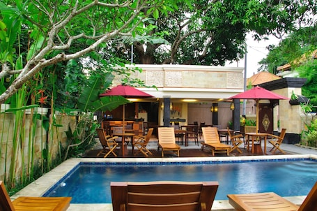 ์ผ์ธ ์์์ฅ, 07:00 ~ 21:00 ์คํ, ์์์ฅ ํ๋ผ์, ์ผ๊ด์ ์์