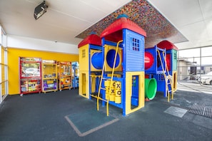 Children's play area - indoor - Nightcap at Carlyle Hotel (Derwent Park)