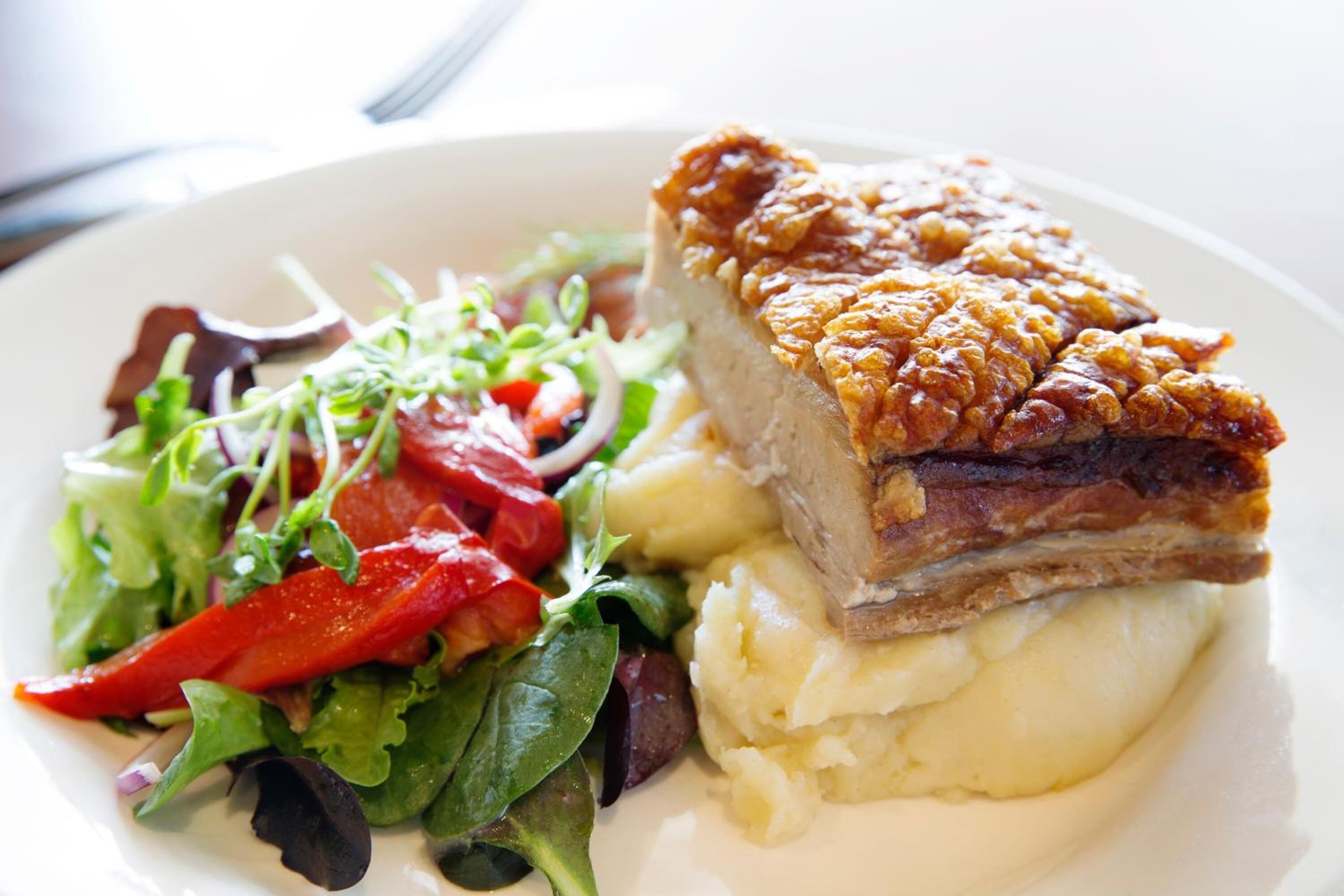 lunch and dinner served