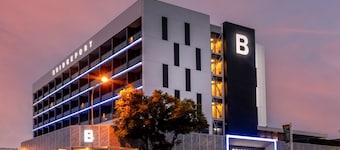 Bridgeport Hotel