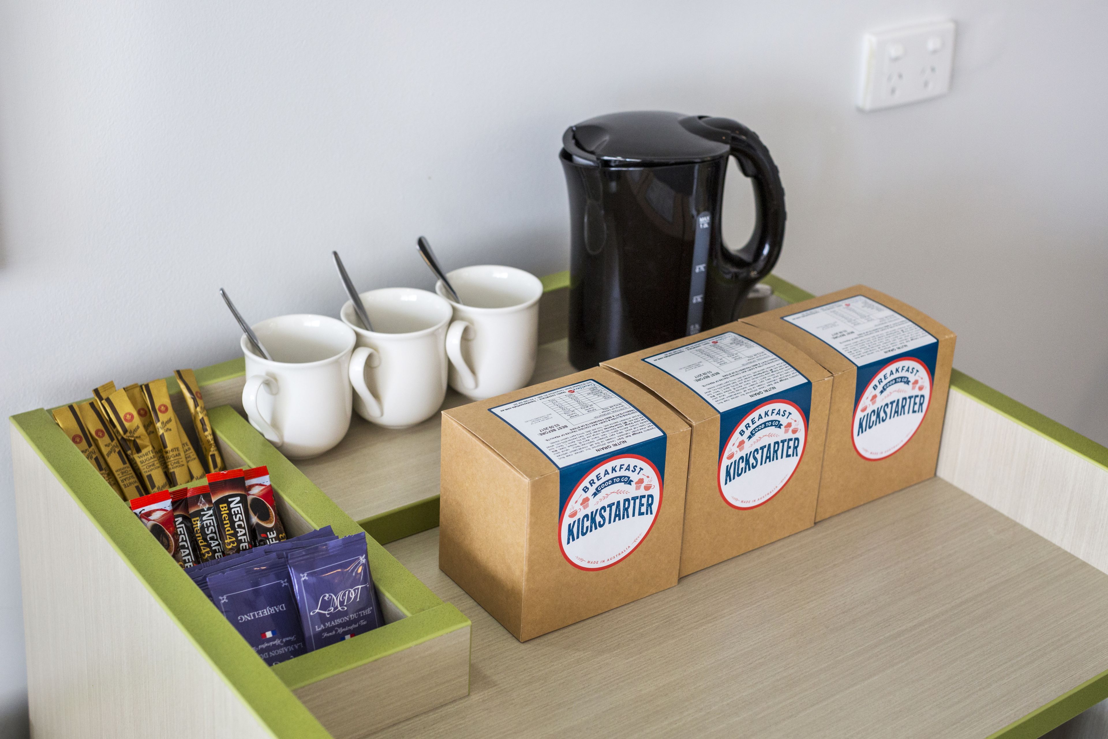 studio king & extra bed | breakfast meal