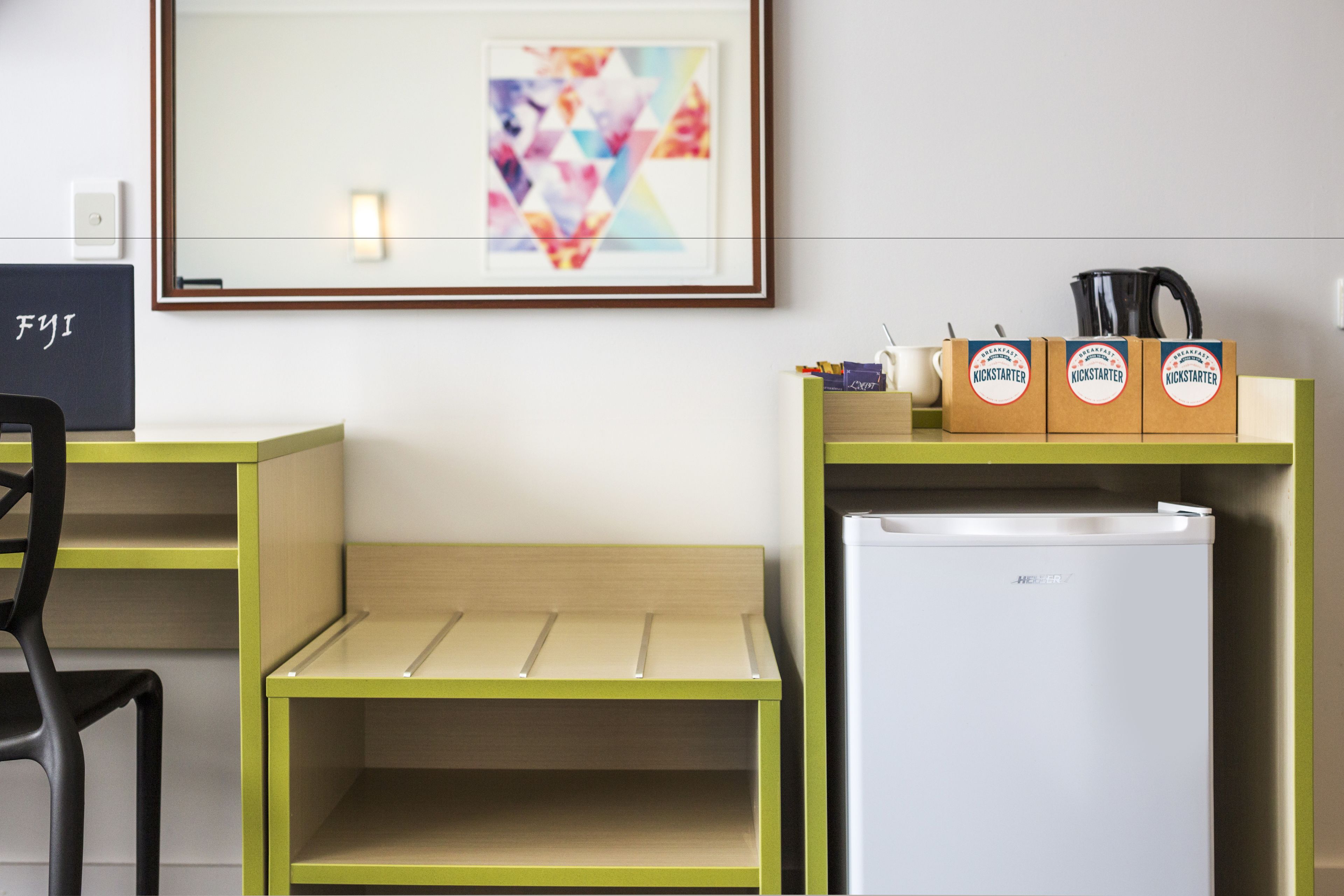 studio king & extra bed | desk, iron/ironing board, rollaway beds, free wifi