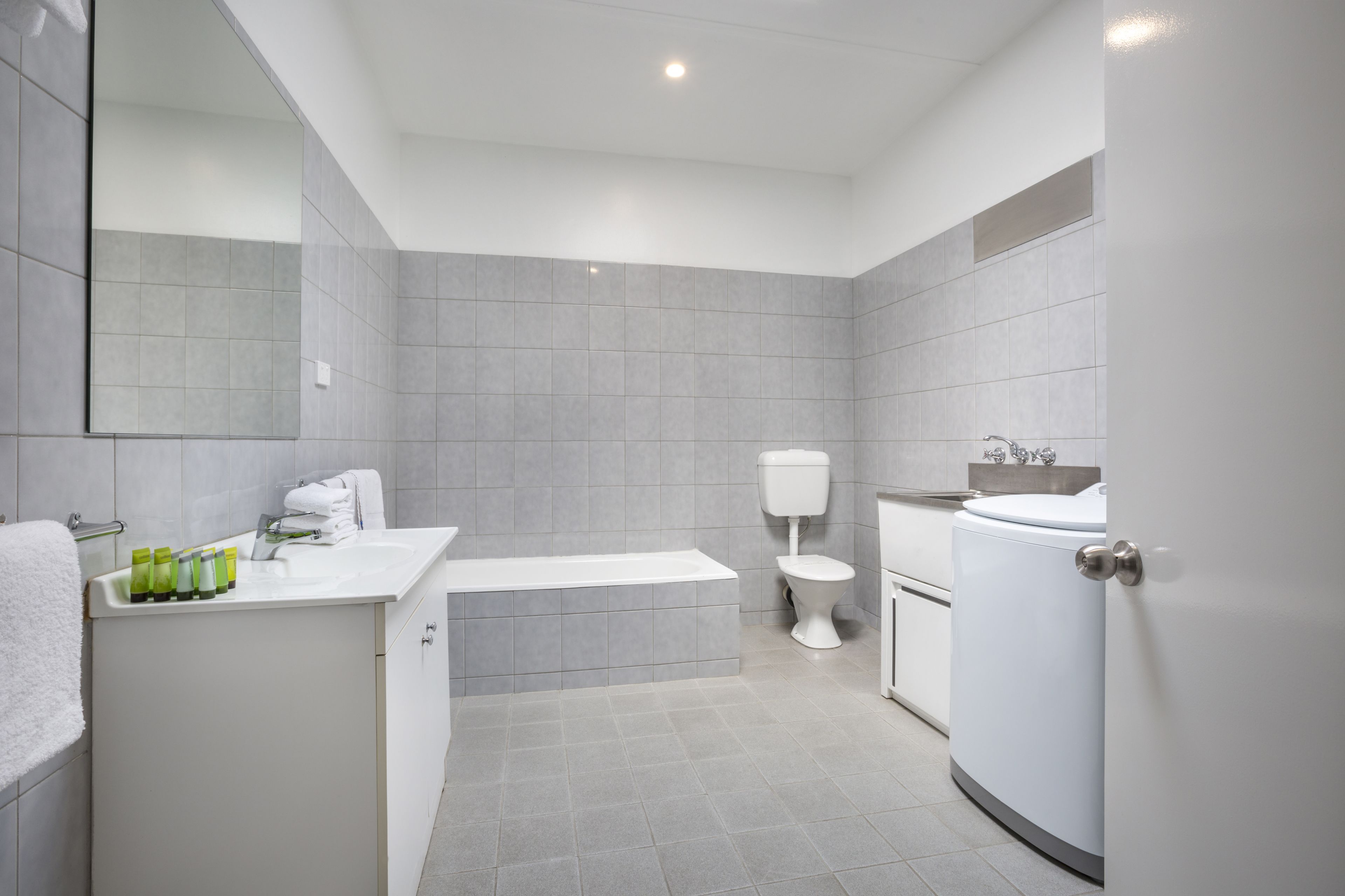 two bedroom apartment | desk, iron/ironing board, rollaway beds, free wifi