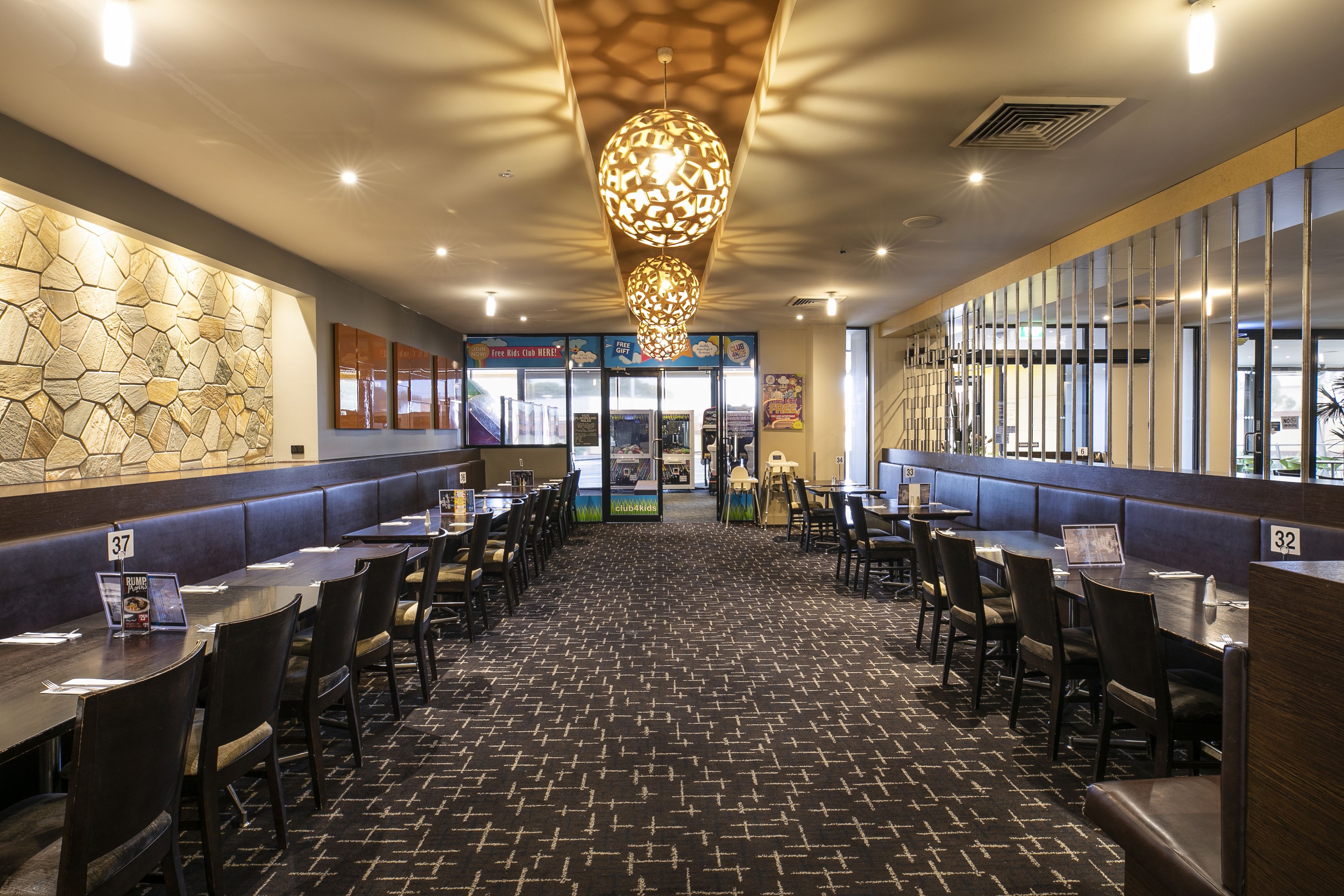 Foto - Nightcap at Excelsior Hotel