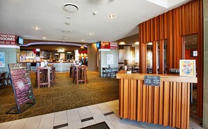 Reception - Nightcap at Hinterland Hotel (Nerang)