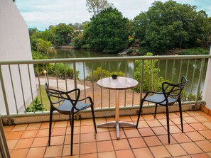 Studio King & Sofa Bed | Terrace/patio