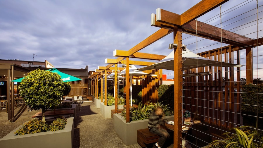 Nightcap at Keysborough Hotel