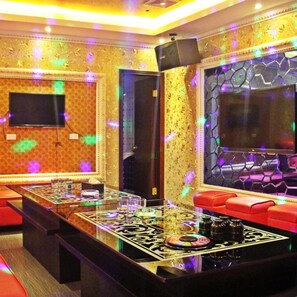 Dining - Dela Chambre Hotel (Manila)