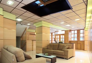 Lobby lounge - Hotel Hispania (Zaragoza)