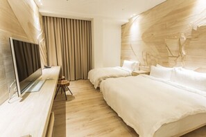 Superior Triple Room | Premium bedding, down duvets, free minibar, in-room safe - The Tree House (Kaohsiung)