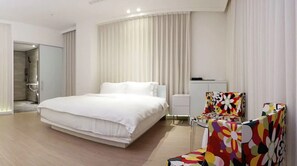 ラグジュアリー ダブルルーム | 高級寝具、羽毛の掛け布団、ミニバー (無料)、セーフティボックス (室内)