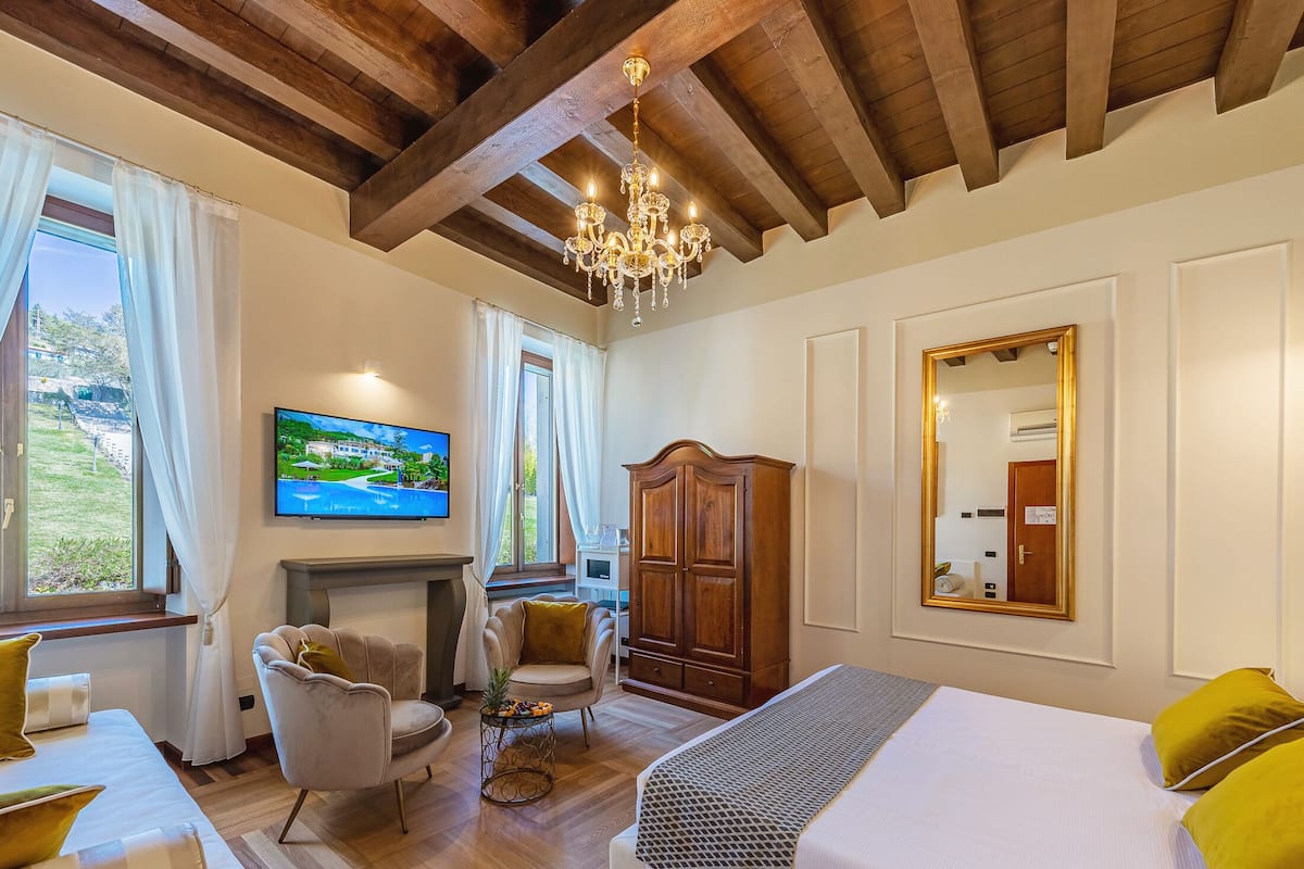 1 chambre, couette en duvet d'oie, minibar