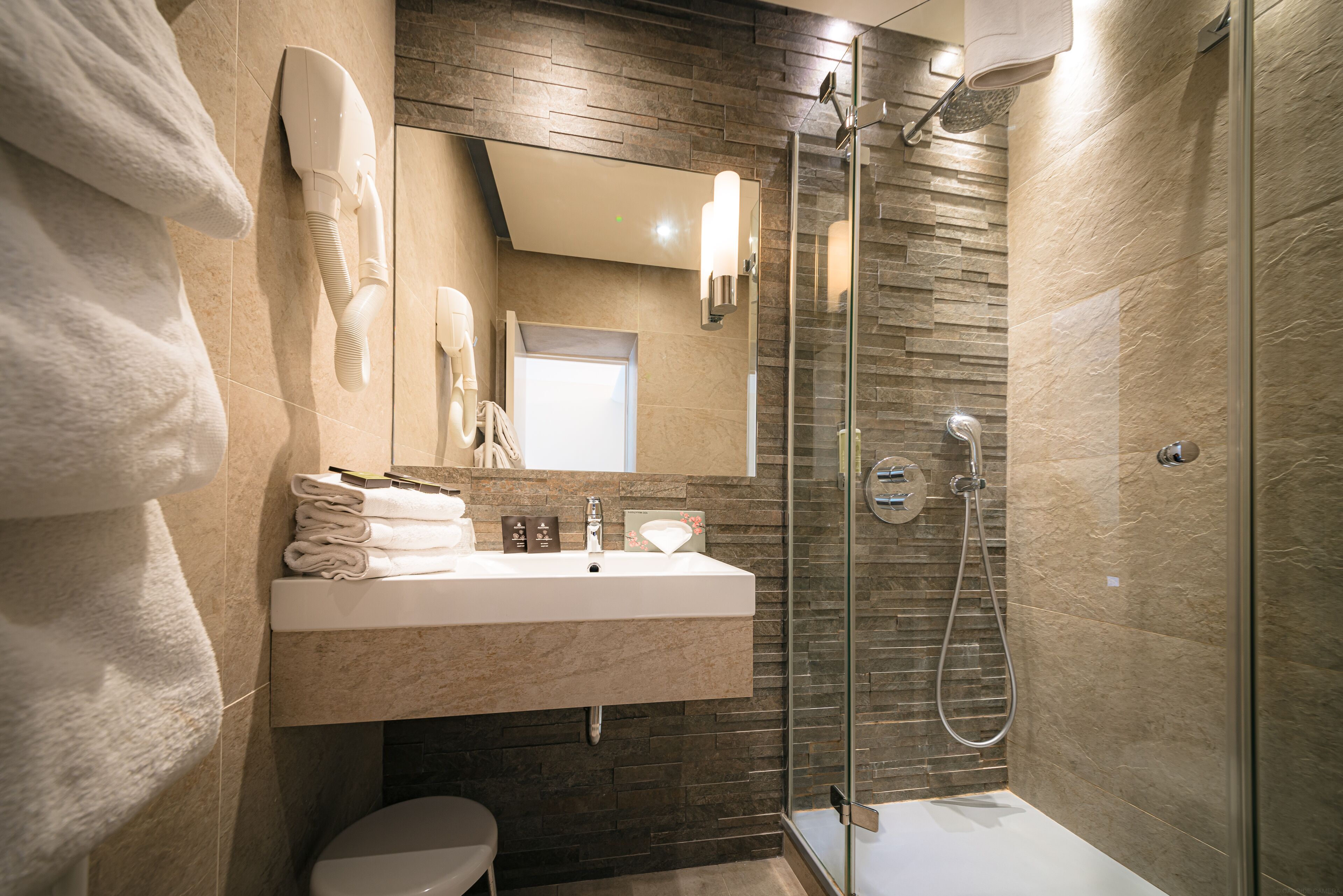standard triple room | bathroom | hair dryer, towels