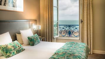 Chambre Supérieure Double ou avec lits jumeaux Vue Mer | Ropa de cama de alta calidad, escritorio, cunas (de pago) y wifi gratis