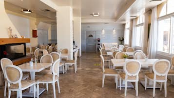 Daily buffet breakfast (EUR 10 per person)