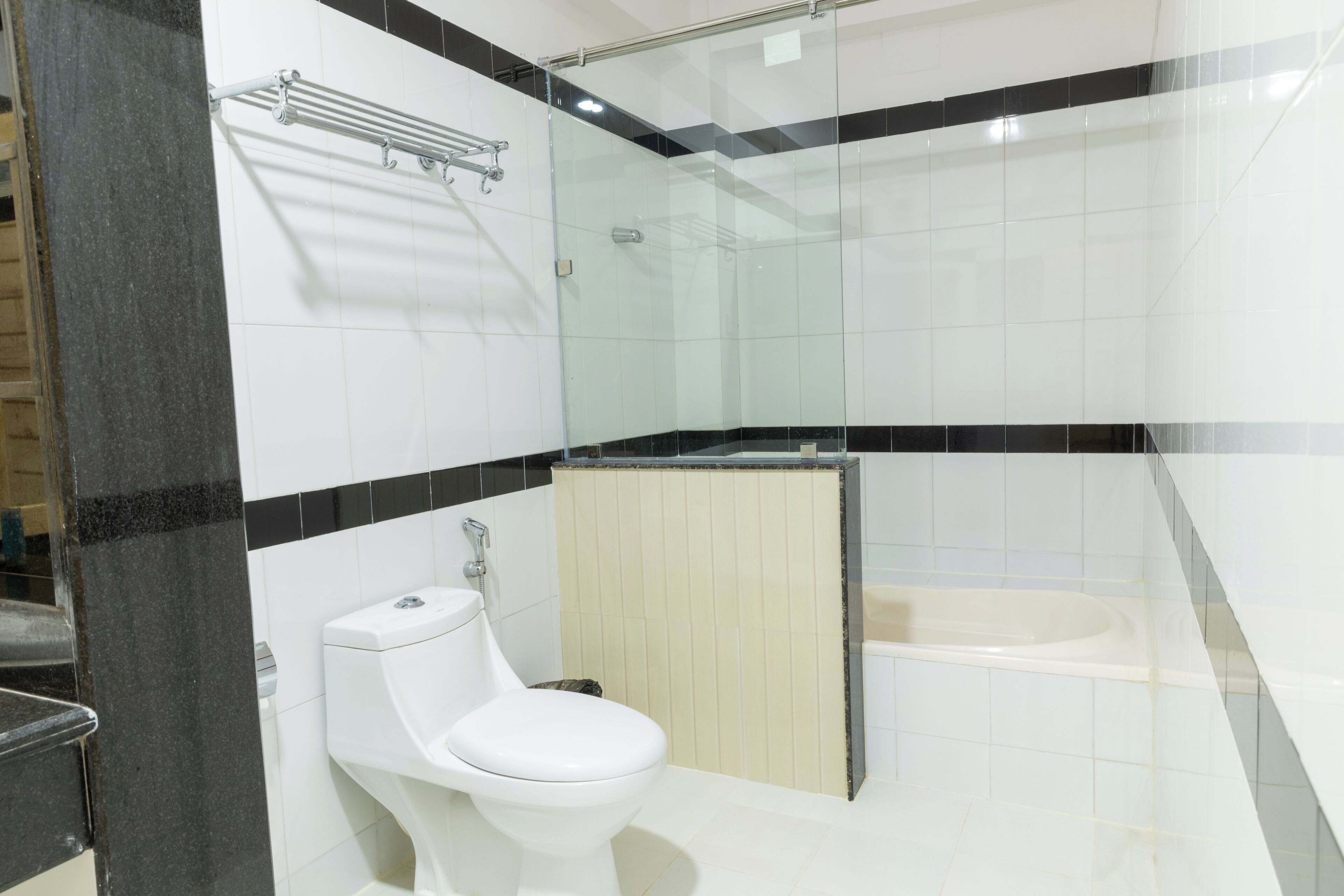 shower, free toiletries, slippers, towels