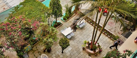 Chambre double pour lune de miel, 1 grand lit, vue sur le lac | Vue sur le jardin