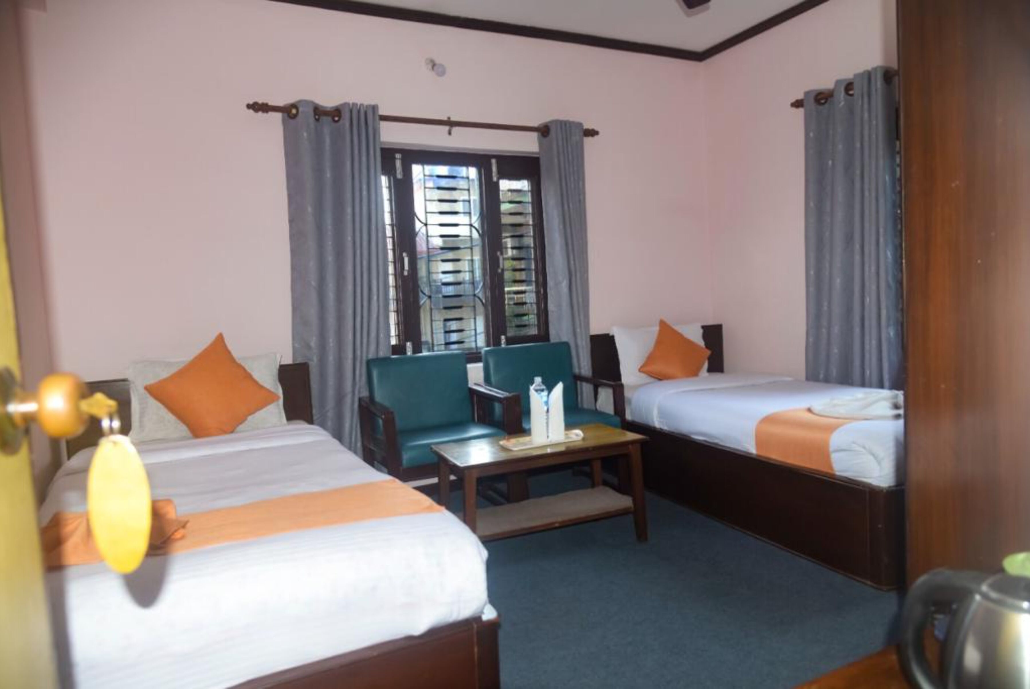 deluxe double or twin room | in-room safe, desk, free wifi