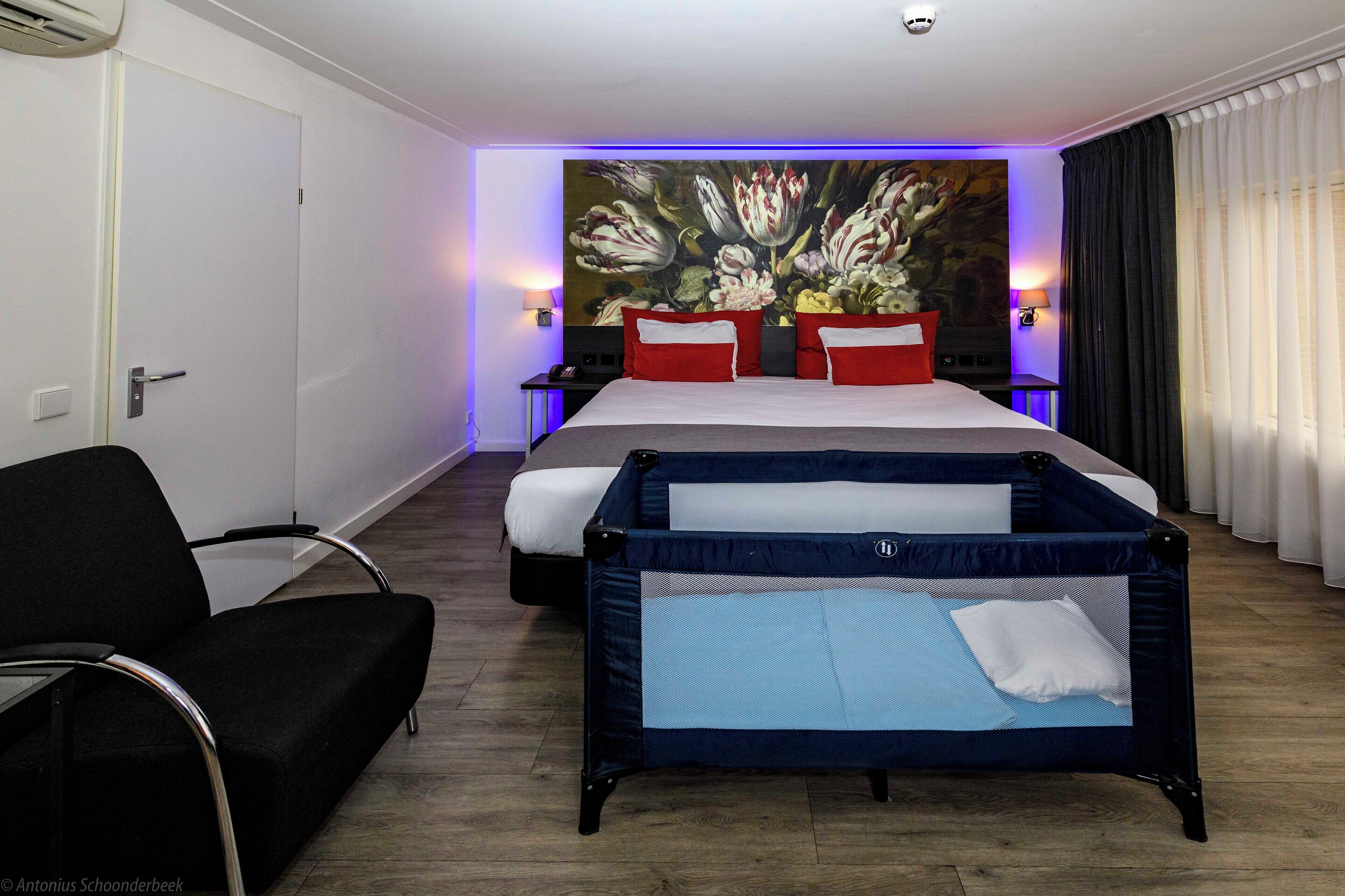 junior suite | minibar, in-room safe, desk, iron/ironing board