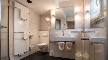 Free toiletries, hair dryer, bathrobes, towels