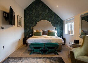 Spacious Super King Suite | Sengetøy av topp kvalitet, minibar og safe på rommet