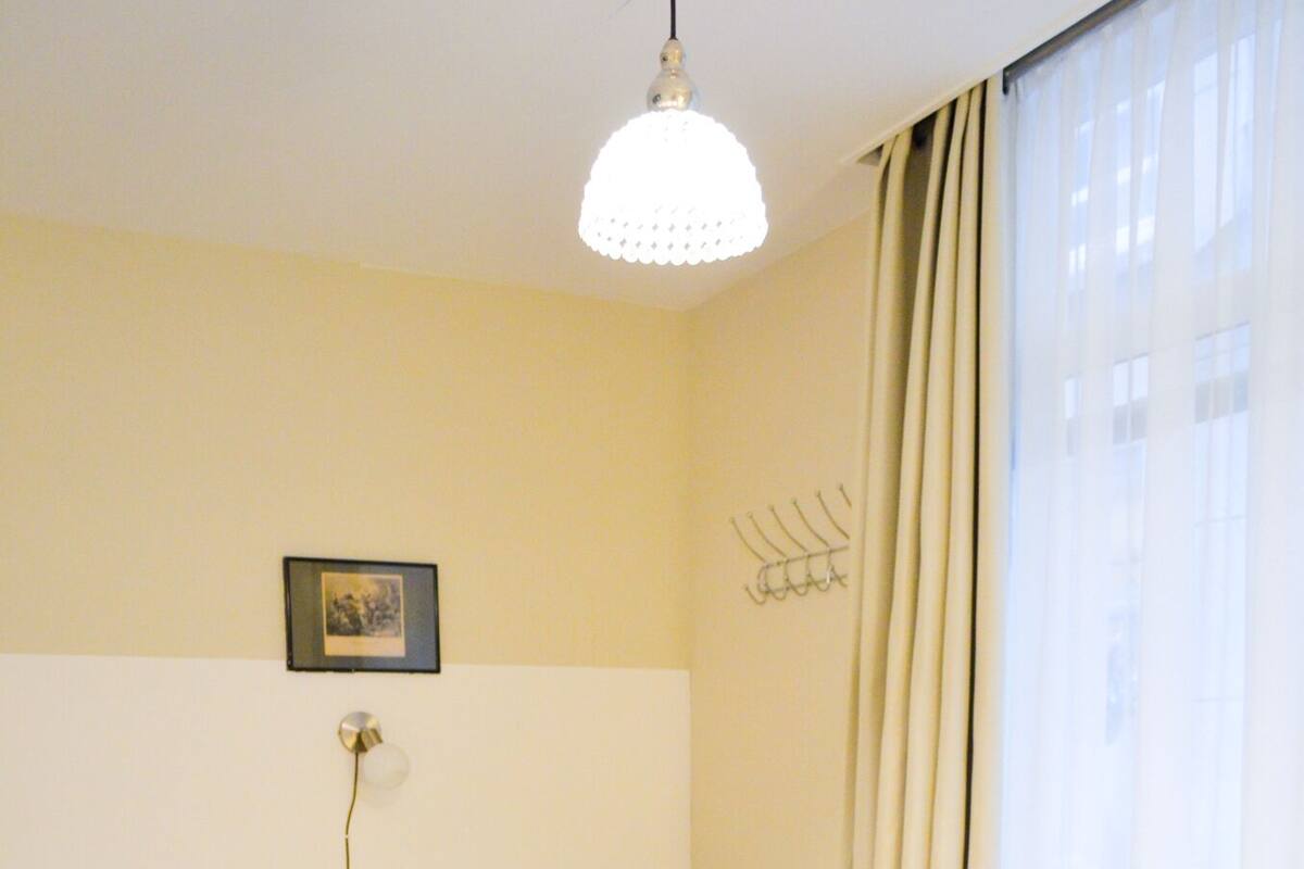 Single Room, Private Bathroom