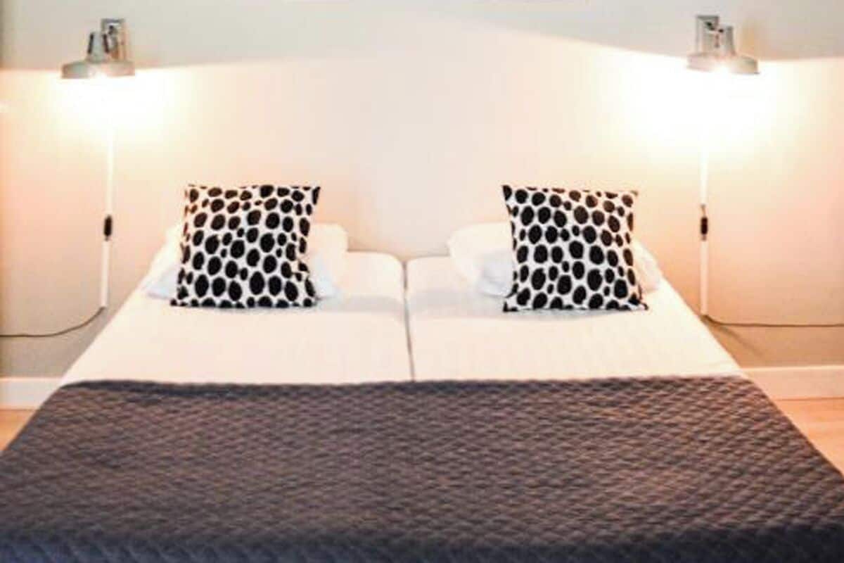 Triple Room, Shared Bathroom