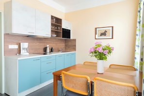 Standard Apartment, Kitchen | Private kitchen