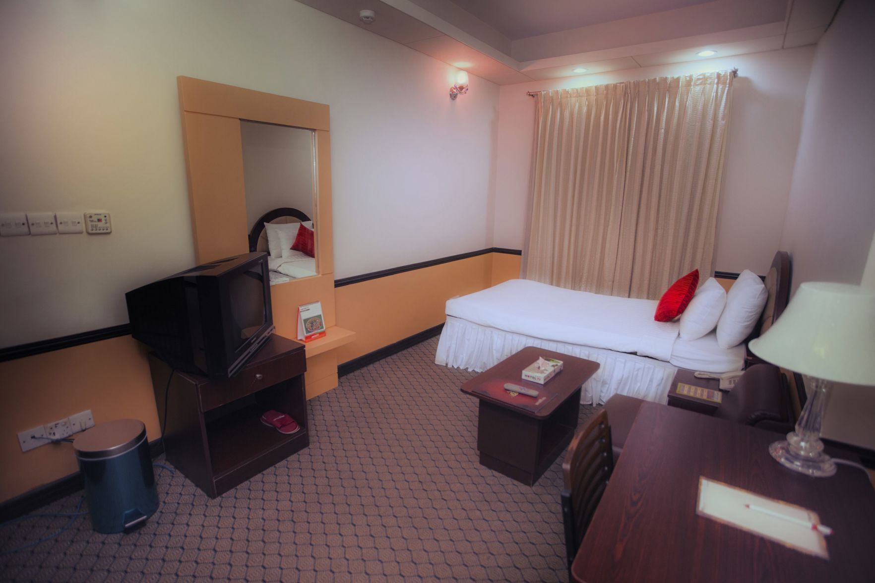 Sábanas de algodón egipcio, ropa de cama de alta calidad, minibar