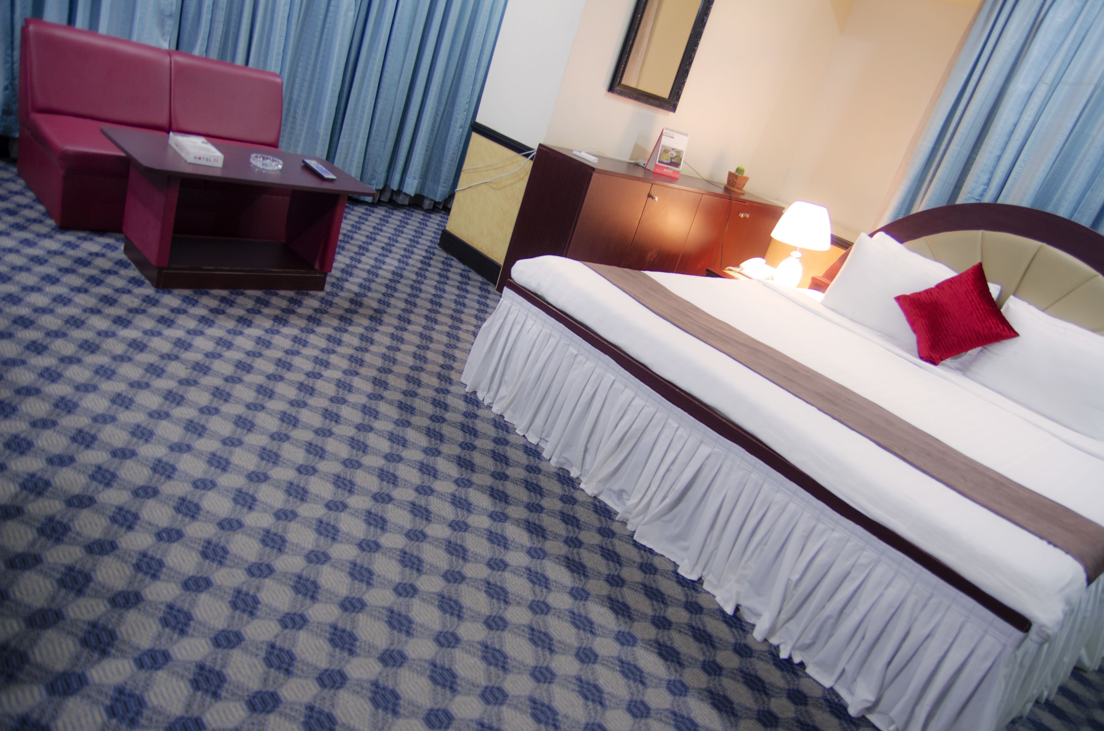 royal suite, 1 king bed, club lounge access, city view | 1 bedroom, egyptian cotton sheets, premium bedding, minibar