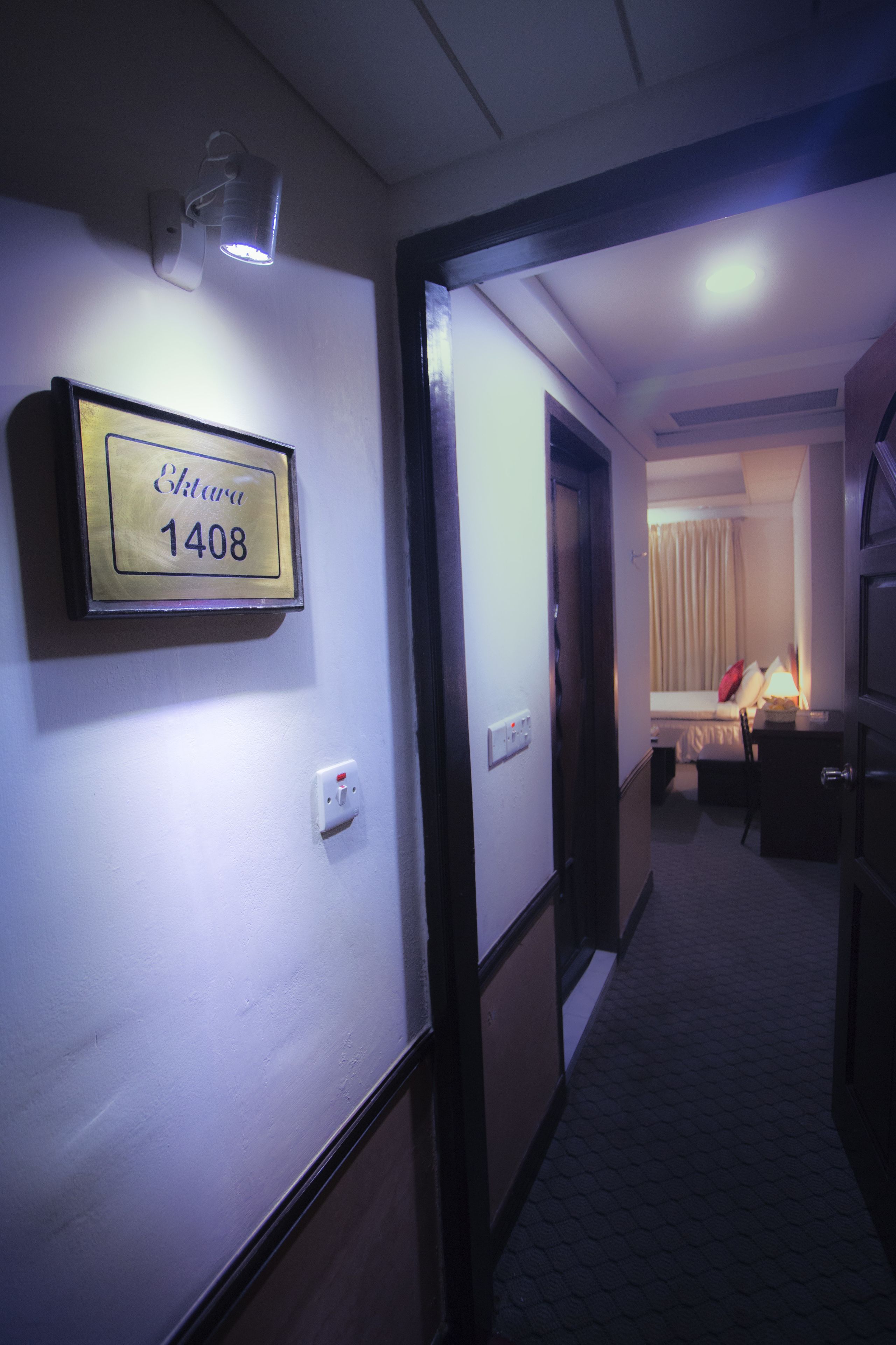 premier single room | 1 bedroom, egyptian cotton sheets, premium bedding, minibar