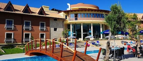 Indoor pool, seasonal outdoor pool