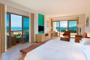 Suite, 1 habitación, vistas al mar (Balcony) | Edredones de plumas, minibar, caja fuerte y escritorio