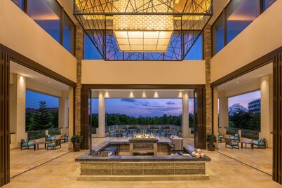 Sheraton Sanya Haitang Bay Resort