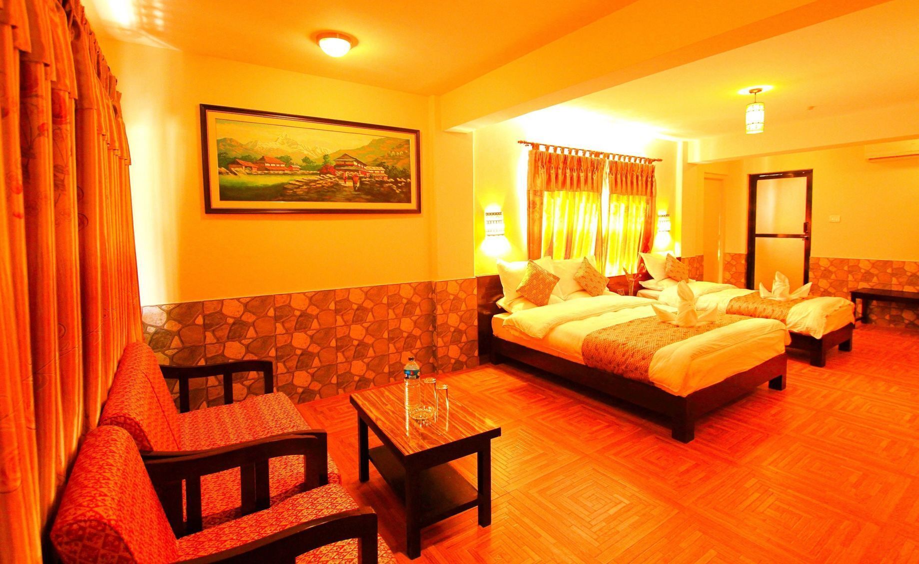 Premium bedding, in-room safe, individually decorated