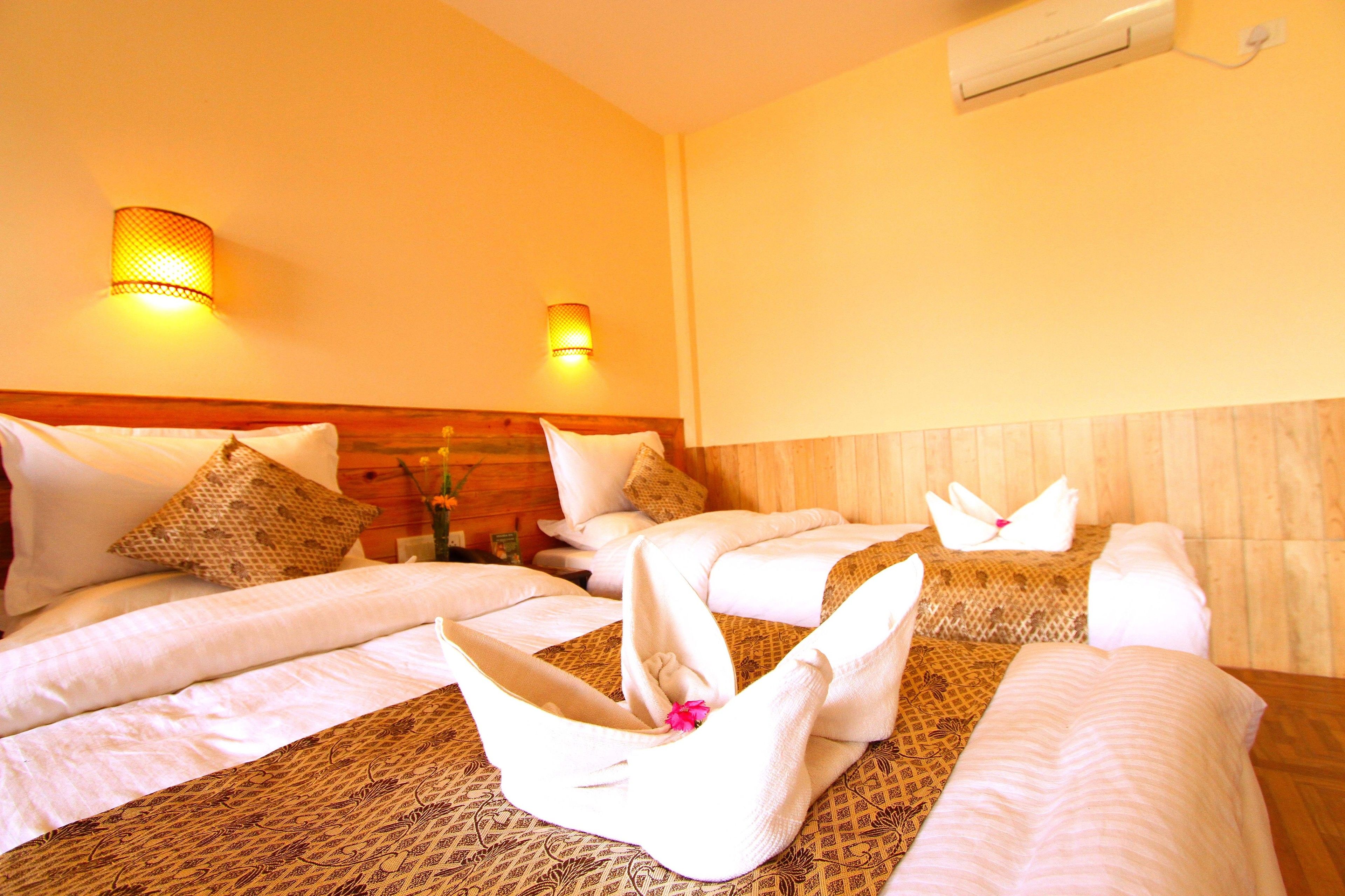 deluxe double or twin room, accessible, mountain view | premium bedding, in-room safe, individually decorated