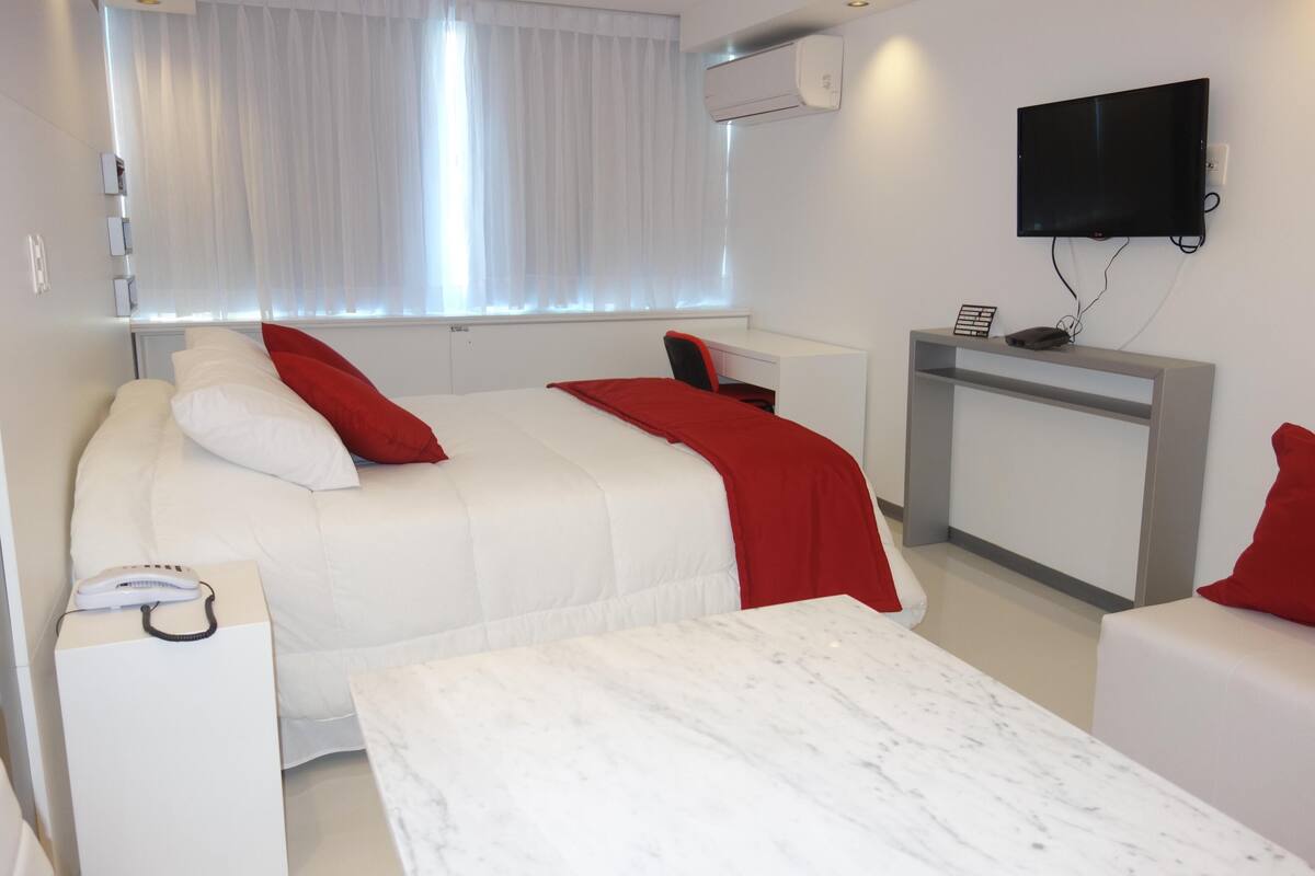 In-room safe, desk, soundproofing, WiFi (free)